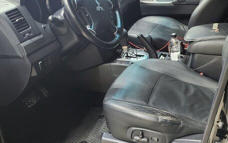 Mitsubishi Pajero IV, 2012 год, 1 750 000 рублей, 11 фотография