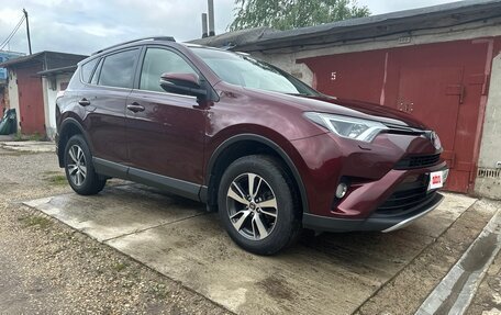 Toyota RAV4, 2015 год, 2 400 000 рублей, 3 фотография