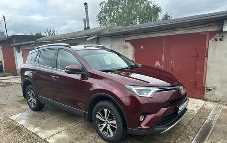 Toyota RAV4, 2015 год, 2 400 000 рублей, 5 фотография