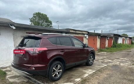 Toyota RAV4, 2015 год, 2 400 000 рублей, 9 фотография