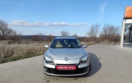 Renault Megane III, 2012 год, 850 000 рублей, 2 фотография
