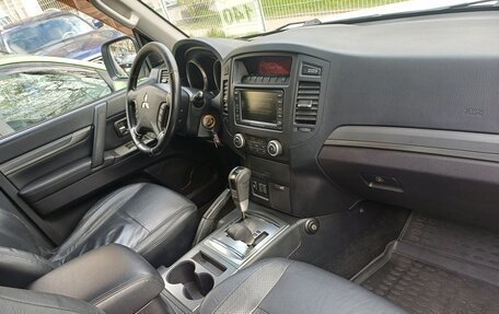 Mitsubishi Pajero IV, 2011 год, 1 499 000 рублей, 10 фотография