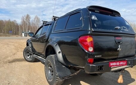 Mitsubishi L200 IV рестайлинг, 2013 год, 2 000 000 рублей, 6 фотография