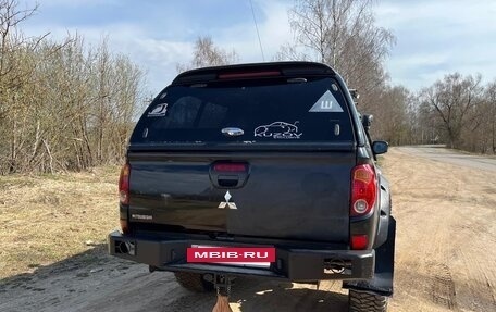 Mitsubishi L200 IV рестайлинг, 2013 год, 2 000 000 рублей, 13 фотография