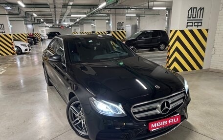 Mercedes-Benz E-Класс, 2020 год, 4 190 000 рублей, 2 фотография