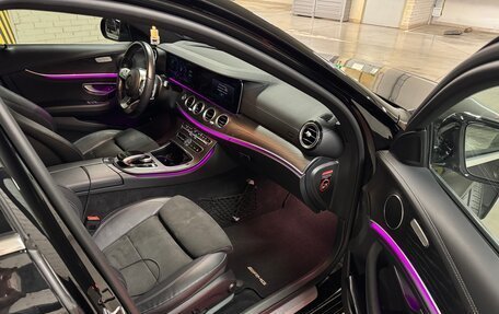 Mercedes-Benz E-Класс, 2020 год, 4 190 000 рублей, 4 фотография