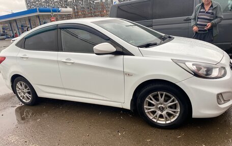 Hyundai Solaris II рестайлинг, 2012 год, 795 000 рублей, 8 фотография