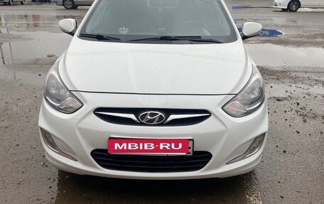 Hyundai Solaris II рестайлинг, 2012 год, 795 000 рублей, 10 фотография