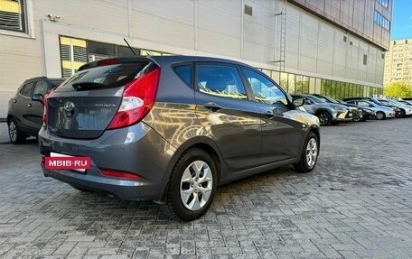 Hyundai Solaris II рестайлинг, 2016 год, 825 000 рублей, 4 фотография