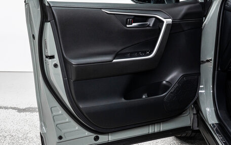 Toyota RAV4, 2020 год, 3 367 000 рублей, 10 фотография