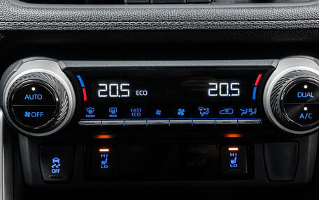 Toyota RAV4, 2020 год, 3 367 000 рублей, 23 фотография