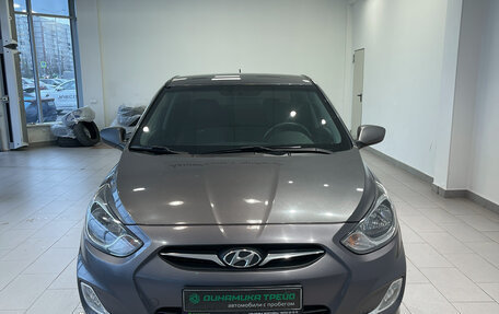 Hyundai Solaris II рестайлинг, 2012 год, 722 000 рублей, 2 фотография