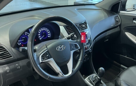 Hyundai Solaris II рестайлинг, 2012 год, 722 000 рублей, 10 фотография