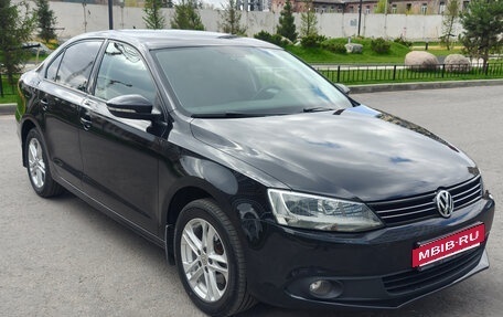 Volkswagen Jetta VI, 2014 год, 1 395 000 рублей, 3 фотография