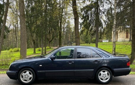 Mercedes-Benz E-Класс, 1996 год, 499 000 рублей, 12 фотография