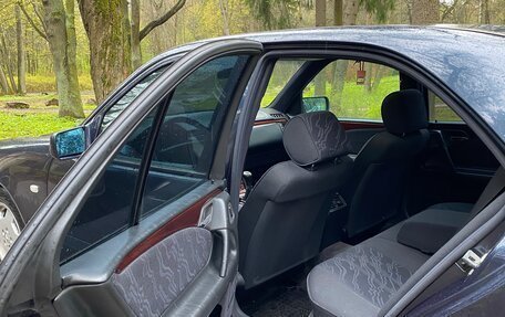 Mercedes-Benz E-Класс, 1996 год, 499 000 рублей, 18 фотография