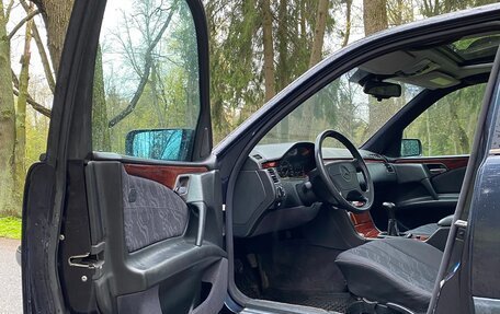Mercedes-Benz E-Класс, 1996 год, 499 000 рублей, 16 фотография
