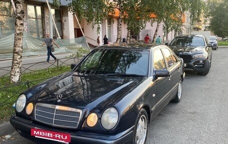 Mercedes-Benz E-Класс, 1996 год, 499 000 рублей, 28 фотография