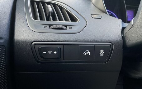 Hyundai ix35 I рестайлинг, 2011 год, 1 039 000 рублей, 14 фотография