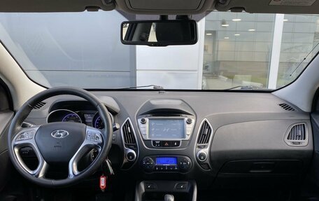 Hyundai ix35 I рестайлинг, 2011 год, 1 039 000 рублей, 13 фотография