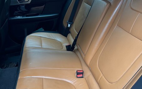 Jaguar XF I рестайлинг, 2012 год, 2 700 000 рублей, 8 фотография