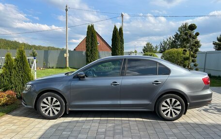 Volkswagen Jetta VI, 2015 год, 960 000 рублей, 2 фотография