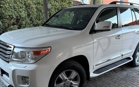 Toyota Land Cruiser 200, 2013 год, 4 500 000 рублей, 2 фотография