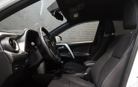 Toyota RAV4, 2018 год, 2 951 000 рублей, 12 фотография
