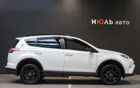 Toyota RAV4, 2018 год, 2 951 000 рублей, 7 фотография