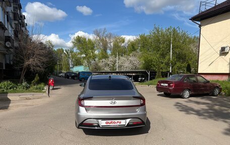 Hyundai Sonata VIII, 2021 год, 2 500 000 рублей, 4 фотография