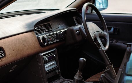 Nissan Laurel VIII, 1989 год, 250 000 рублей, 9 фотография