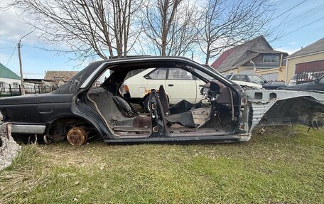 Nissan Laurel VIII, 1989 год, 250 000 рублей, 20 фотография