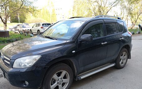 Toyota RAV4, 2007 год, 1 330 000 рублей, 4 фотография