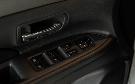 Mitsubishi Outlander III рестайлинг 3, 2018 год, 1 655 000 рублей, 8 фотография