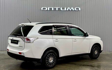 Mitsubishi Outlander III рестайлинг 3, 2012 год, 1 297 000 рублей, 5 фотография