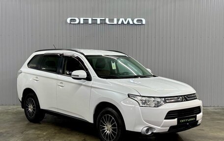 Mitsubishi Outlander III рестайлинг 3, 2012 год, 1 297 000 рублей, 3 фотография