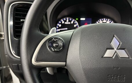 Mitsubishi Outlander III рестайлинг 3, 2012 год, 1 297 000 рублей, 12 фотография