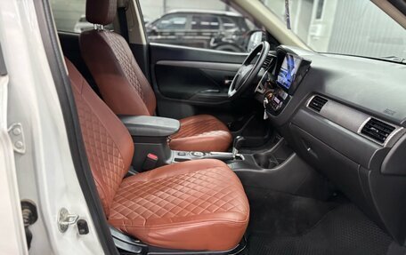 Mitsubishi Outlander III рестайлинг 3, 2012 год, 1 297 000 рублей, 21 фотография