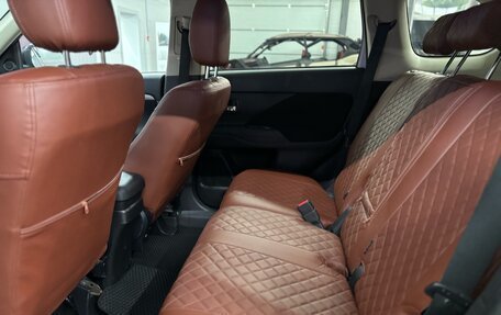 Mitsubishi Outlander III рестайлинг 3, 2012 год, 1 297 000 рублей, 19 фотография