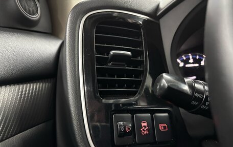 Mitsubishi Outlander III рестайлинг 3, 2012 год, 1 297 000 рублей, 17 фотография