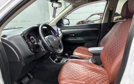 Mitsubishi Outlander III рестайлинг 3, 2012 год, 1 297 000 рублей, 18 фотография