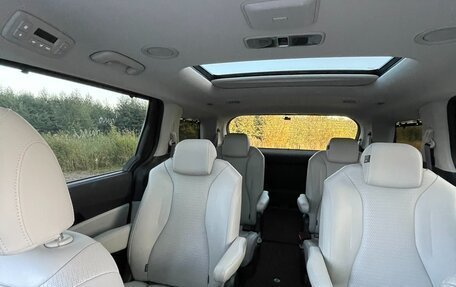 KIA Carnival, 2020 год, 4 825 000 рублей, 26 фотография