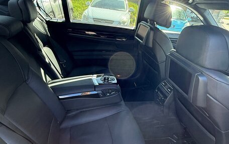 BMW 7 серия, 2011 год, 1 650 000 рублей, 26 фотография