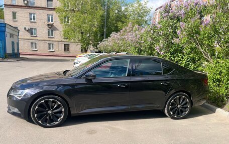 Skoda Superb III рестайлинг, 2017 год, 1 950 000 рублей, 5 фотография