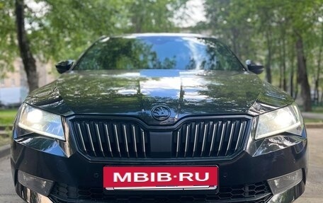 Skoda Superb III рестайлинг, 2017 год, 1 950 000 рублей, 24 фотография