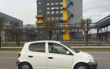 Toyota Vitz, 2003 год, 475 000 рублей, 3 фотография