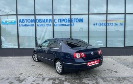 Volkswagen Passat B6, 2005 год, 405 000 рублей, 3 фотография