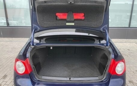 Volkswagen Passat B6, 2005 год, 405 000 рублей, 15 фотография