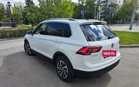 Volkswagen Tiguan II, 2018 год, 1 820 000 рублей, 4 фотография