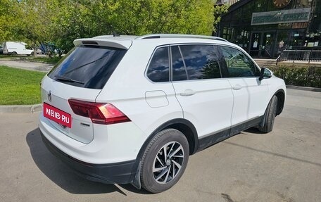 Volkswagen Tiguan II, 2018 год, 1 820 000 рублей, 3 фотография